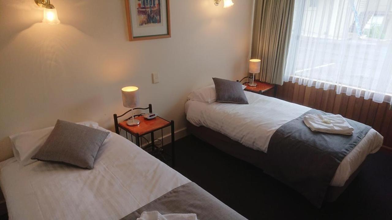 Mt Lyell Motor Inn Queenstown Dış mekan fotoğraf